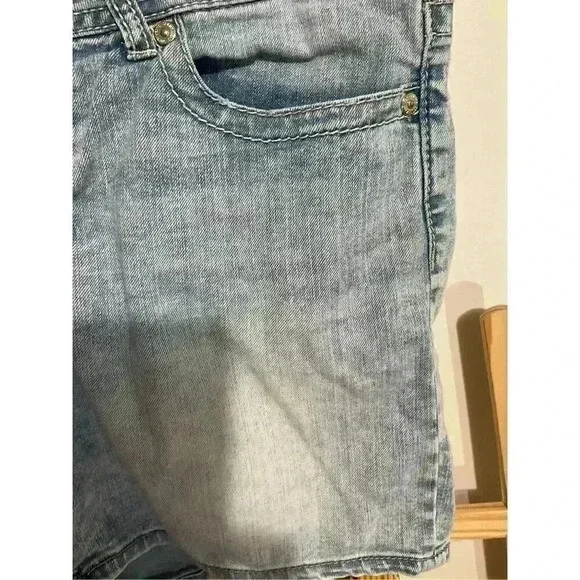 Seven7 Jean shorts women’s light washed size 10 - Picture 3 of 9